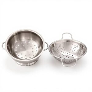 Porównanie durszlaka i cedzaka - dwa różne przybory kuchenne ze stali nierdzewnej